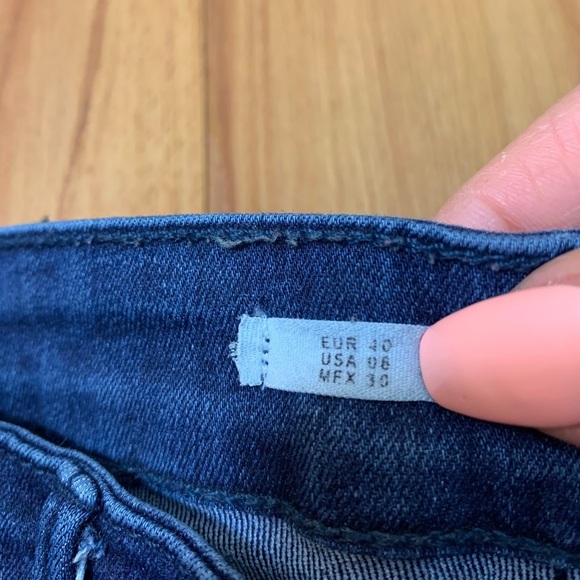 Zara High Rise Raw Hem Skinny Jegging Jeans - Picture 8 of 13